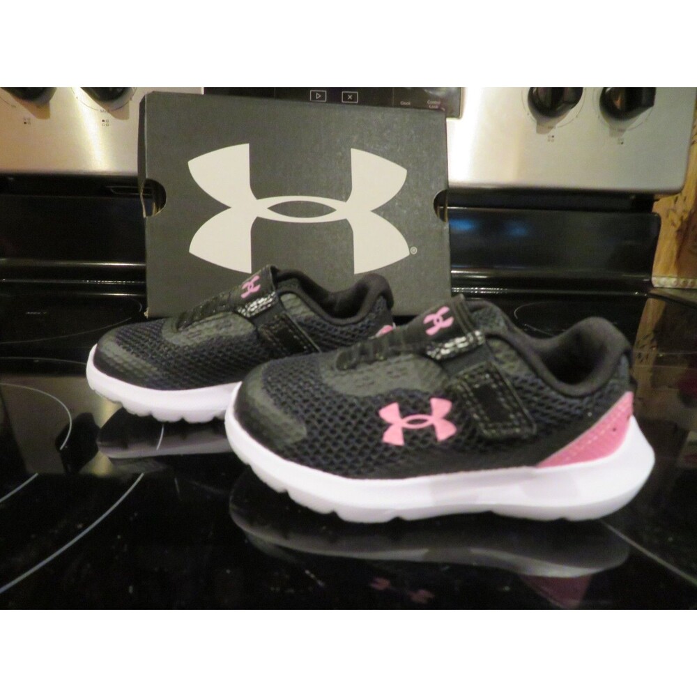 NWT Toddler Girls Black & Pink Under Armour Surge 3 Tennis Shoes, 6